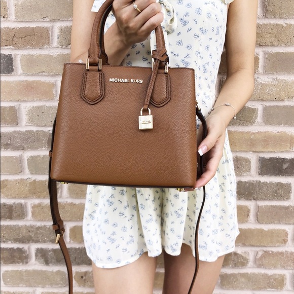 ‼️SOLD‼️MICHAEL KORS Adele Mercer Medium Luggage - Picture 6 of 7